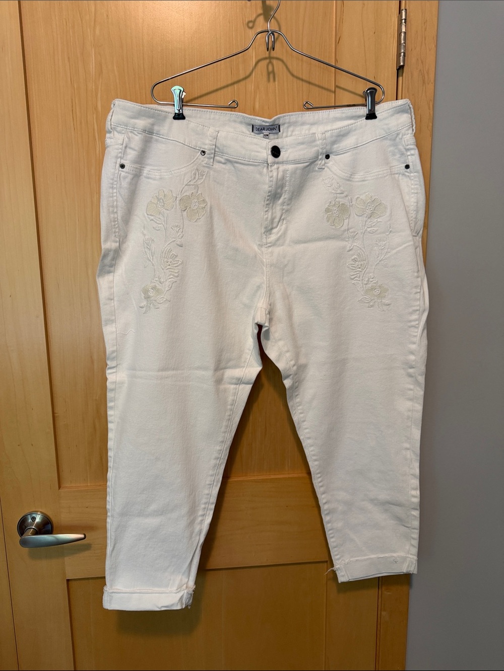 Dear John White Embroidered Cropped Jeans